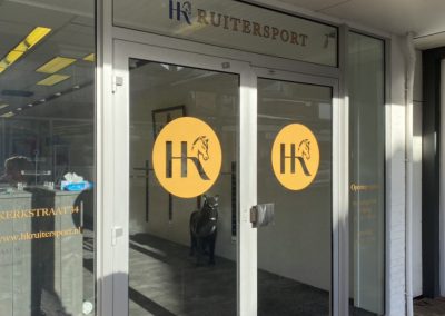 gevelbelettering HK Ruitersport